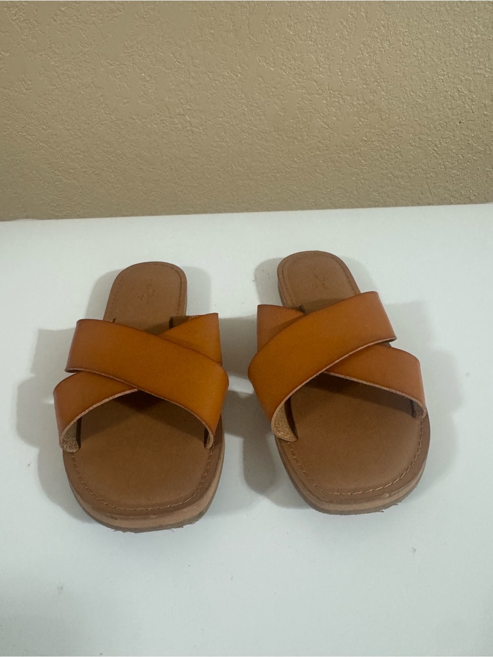 Universal Threads Sandals